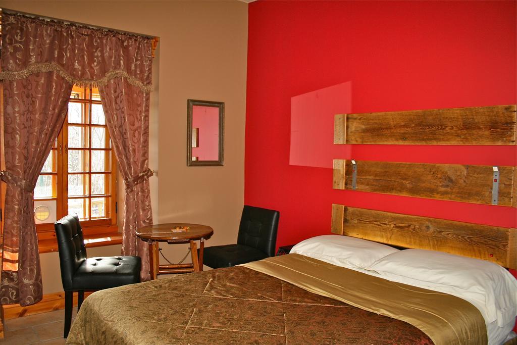 Hotel Manoir Ramezay Marieville Zimmer foto
