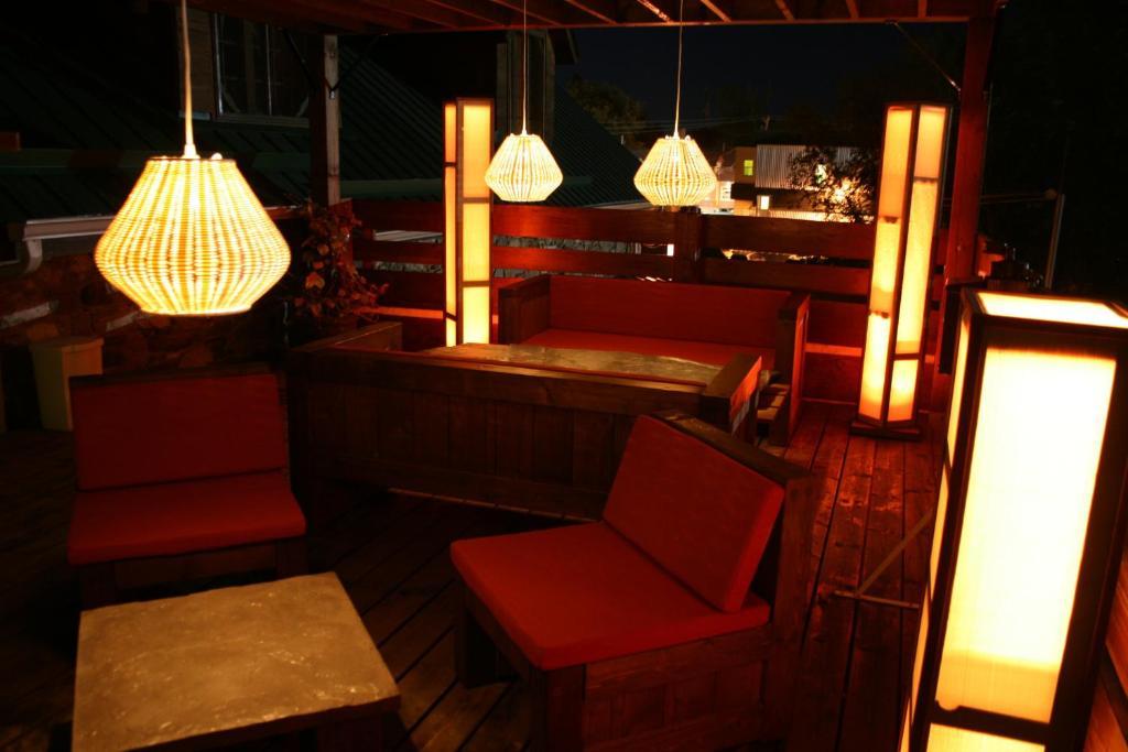 Hotel Manoir Ramezay Marieville Exterior foto