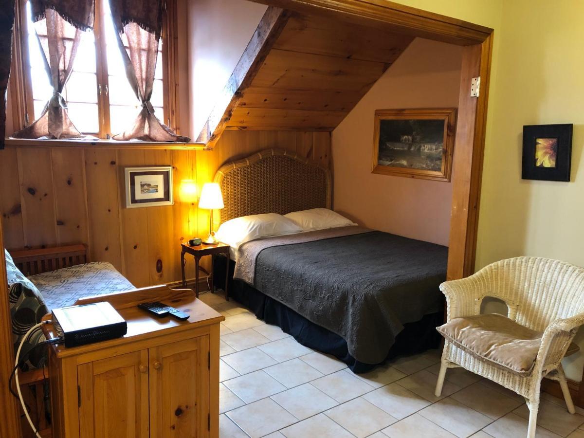Hotel Manoir Ramezay Marieville Exterior foto